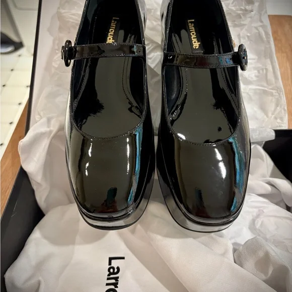 Super Cute Larroudé Black Platform Mary Jane Shoes size 7 - NEW - Picture 2 of 10